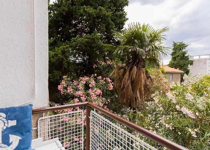 Daire Comfy With A Dreamy Terrace Near The Old Split