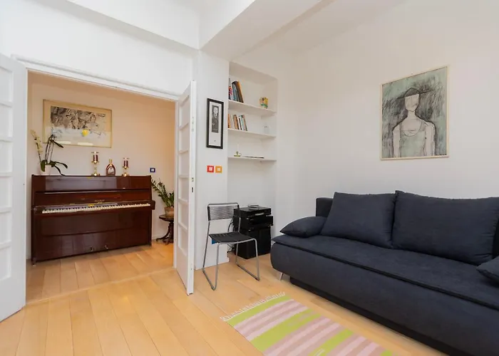 Comfy With A Dreamy Terrace Near The Old Daire