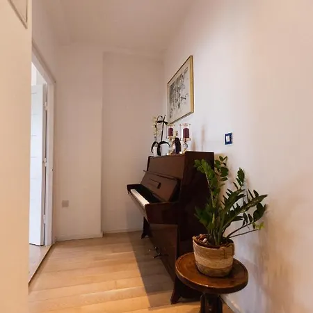 Comfy With A Dreamy Terrace Near The Old Apartment *