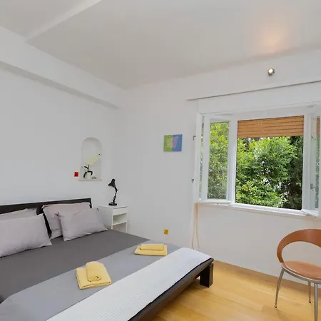 Apartment Comfy With A Dreamy Terrace Near The Old *